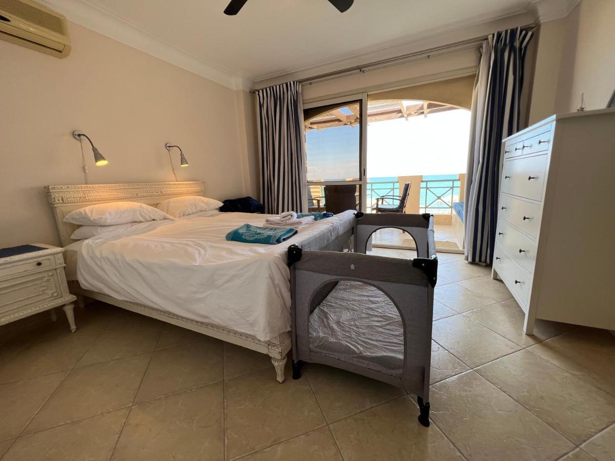 Amazing Beachfront Townhouse Chalet Ain Sokhna Villa ไอน์ ซกนา ภายนอก รูปภาพ